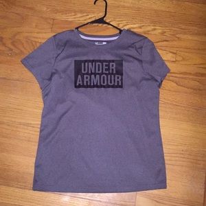 Gray under amour t-shirt
